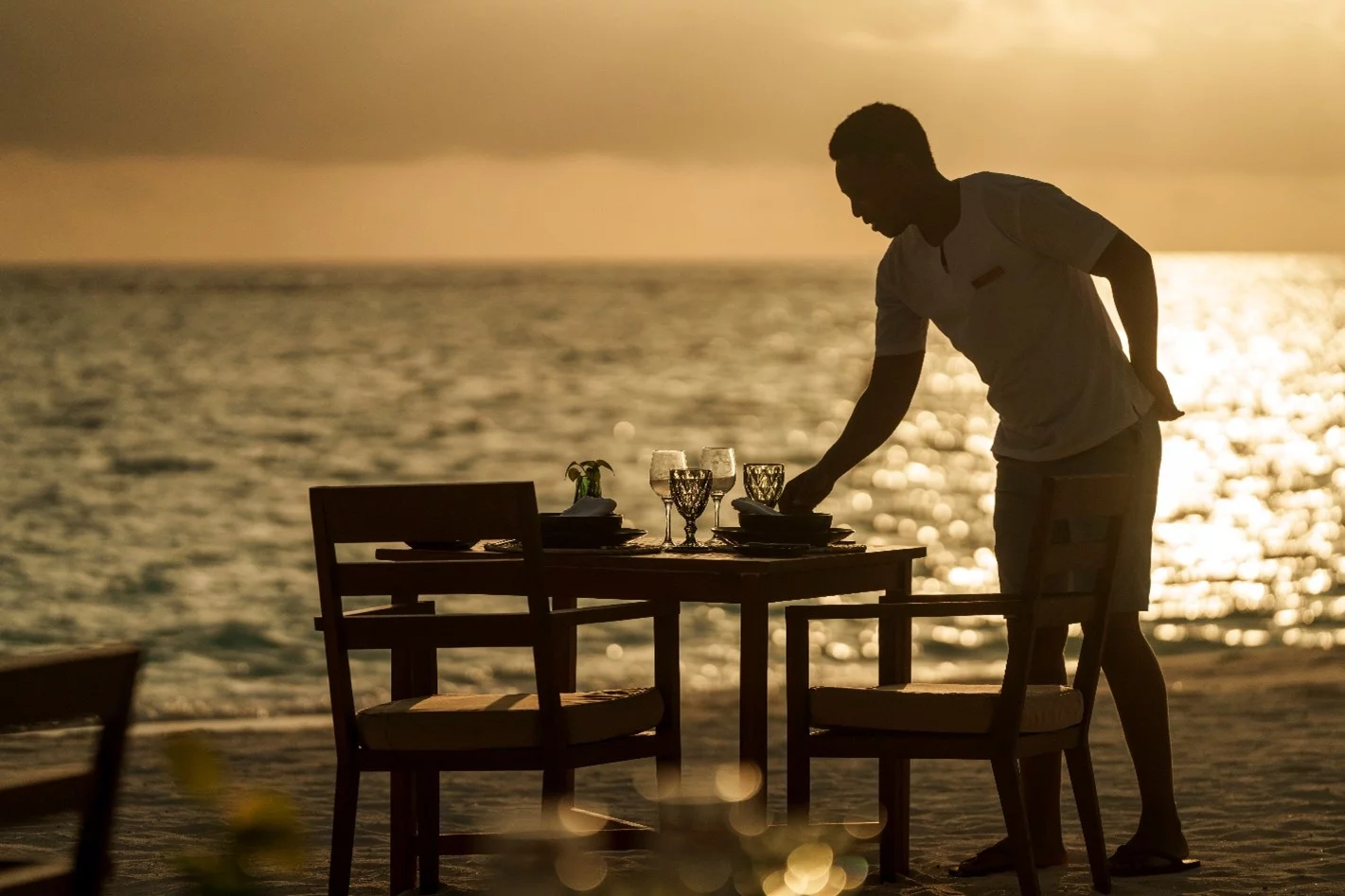 <p><br></p> Sun Siyam Iru Fushi_Islanders Grill_Restaurant_Outdoor Dining_2