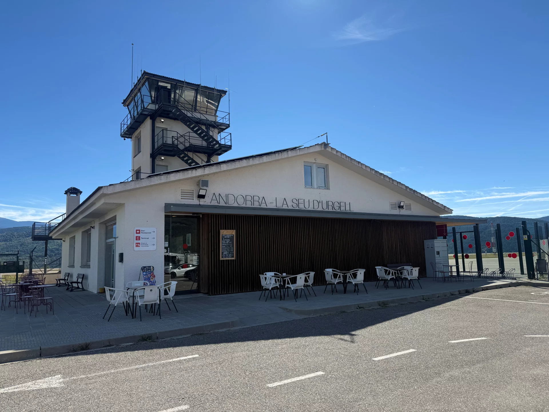 <p><br></p> Andorre Airport 1.jpg